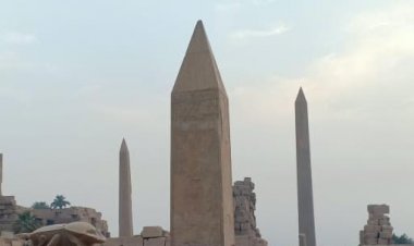 ترميم وإقامة مسلة الملكة حتشبسوت في معبد الكرنك بالأقصر