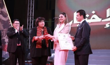 تكريم نجوم الفن وأبطال حرب أكتوبر باحتفالية «هل هلالك»| صور