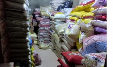 ضبط  4 طن مواد غذائية مجهولة المصدر داخل مخزن بالقاهرة