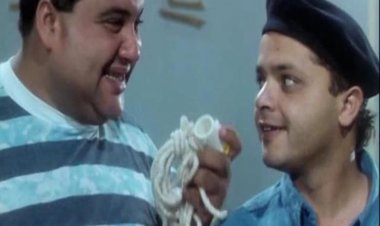 محمد هنيدي يروي موقف طريف مع علاء ولي الدين: «أكلنا نص البوفيه»