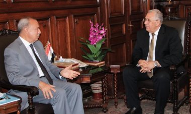 وزير الزراعة يبحث مع محافظ القليوبية توفير أراضي لمشروعات «حياة كريمة»