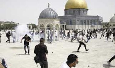 رابطة العالم الإسلامي تدين اقتحام المسجد الأقصى