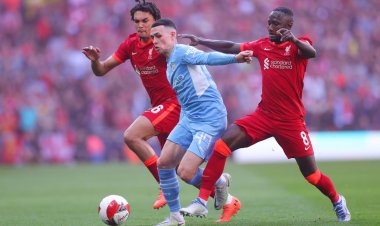 مانشستر سيتي يعتذر بسبب ترديد الأغاني خلال دقيقة الصمت قبل مباراة ليفربول