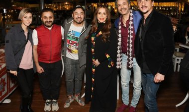 دنيا عبد العزيز مع نجوم زقاق المدق على ضفاف النيل