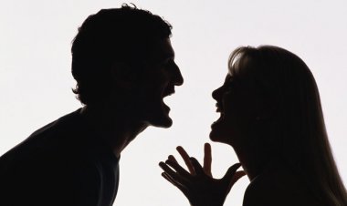 زوج يعتدي على زوجته ووالدها بسلاح أبيض في الإسماعيلية