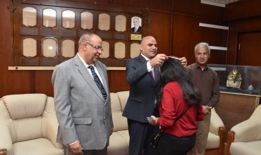 رئيس جامعة الأقصر يكرم الطلاب الفائزين في مهرجان التميز الرياضي