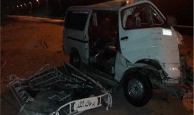 إصابة 9 أ شخاص إثر انقلاب سيارة ميكروباص  أعلى الطريق  الدائرى اتجاه المرج