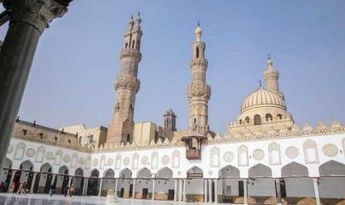 «فعل مشين».. أول تعليق من الأزهر على حرق نسخ المصحف في السويد