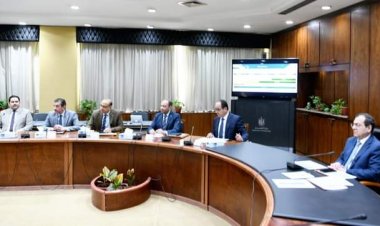 وزير البترول: 440 ألف سيارة تم تحويل عملها للغاز الطبيعي حتى الآن    