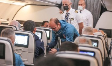 طبيب الأهلي يُسعف سيدة مغربية على متن طائرة الفريق