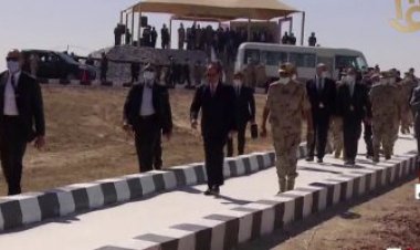 الرئيس السيسي يشهد تحرك معدات حصاد القمح بتوشكى| صور