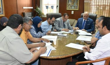 مجلس جامعة الأقصر يناقش آليات وضع جداول امتحانات نهاية العام