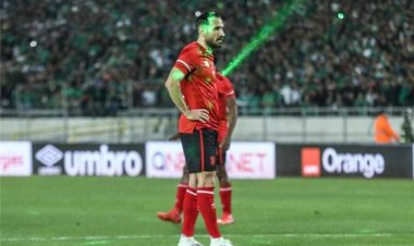 علي معلول يبرر إهداره لركلة جزاء الأهلي أمام الرجاء