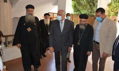 محافظ الجيزة يهنئ مطرانية شمال المحافظة بعيد القيامة المجيد