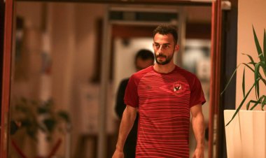 الأهلي يعلن غياب عبدالقادر عن التدريبات بسبب شكواه من الإصابة