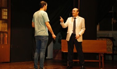 محمد صبحي يبدء موسم جديد لمسرحية «نجوم الظهر» في عيد الفطر