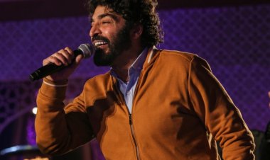 حميد الشاعري يتألق في حفل خيمة كهرمان.. (صور)