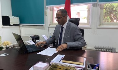 نائب وزير الإسكان يلتقي مسئولي بنك الاستثمار الأوروبي لمناقشة موقف المشروعات