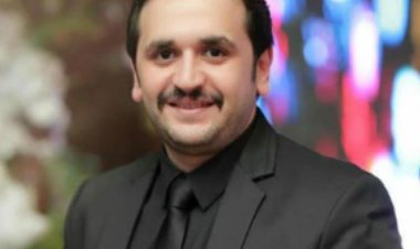 مصطفى خاطر يطرح البوستر الرسمي لمسلسل «البيت بيتي» (صورة)