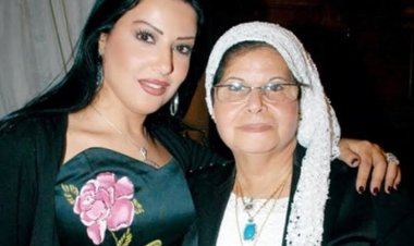 بعد وفاة والدتها.. سمية الخشاب: شكرًا على دعمكم