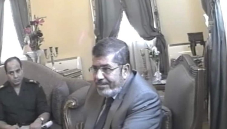 الاختيار 3.. مرسي: «لو تغيرت نتيجة الانتخابات الرئاسية.. هتكون فيه موجة إضرام النيران» والمشير يُحذره
