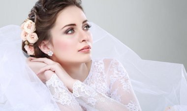 «لو فرحك فى العيد».. تعلمى «مكياج العروس» بالمنزل وطبيقه بنفسك