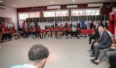 الخطيب يُظهر «العين الحمراء» للاعبي الأهلي بعد تراجع نتائج الفريق