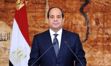 عاجل.. الرئيس السيسي يصل إلى مسجد المشير طنطاوي لأداء صلاة عيد الفطر