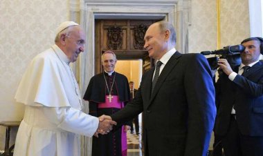 البابا فرنسيس: طلبت الاجتماع مع بوتين في موسكو لوقف الحرب مع أوكرانيا