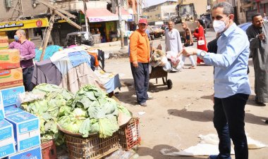 محافظ الغربية يوجه بصرف مكافأة لعمال النظافة خلال فترة العيد