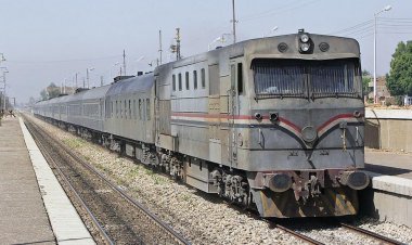 تفاصيل مصرع عامل صدمه قطار في أبو النمرس