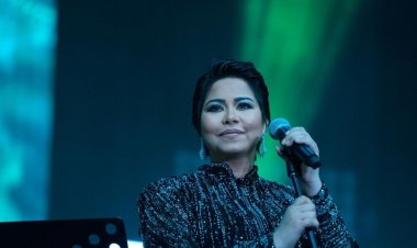 بـ«عباءة سوداء وشعر أطول».. تفاصيل إطلالة حفل شيرين عبد الوهاب بأبو ظبي