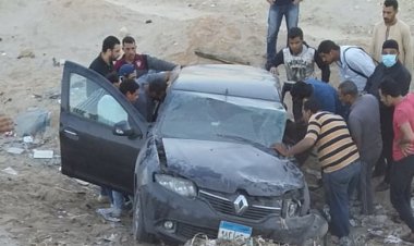 مصرع رجل وإصابة سيدة انقلبت بهما سيارة ملاكي بطريق الواحات