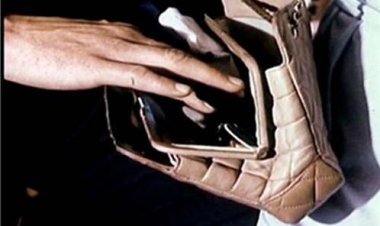 كشف ملابسات سرقة سيدة داخل صالة ألعاب رياضية بالنزهة