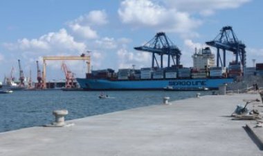 انتظام حركتي الملاحة والتداول بميناء الإسكندرية بعد انتهاء عيد الفطر المبارك 