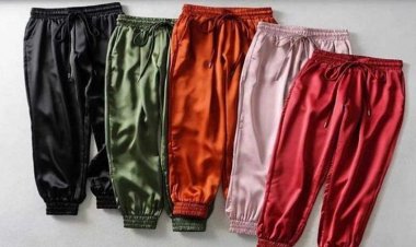 «لإطلالة مريحة».. السروال الحريري نجم موضة الصيف 2022