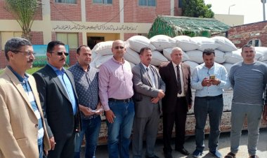 رئيس الإدارة المركزية لشئون المديريات ووكيل وزارة الزراعة  يزوران صوامع وادي النطرون