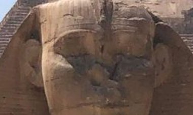 أستاذ حضارة يفجر مفاجأة بشأن إغماض «أبو الهول» عينيه| فيديو