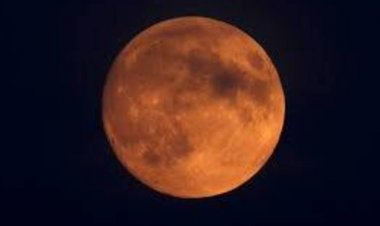 أبرزها مصر والسودان.. ننشر المناطق التي تشهد الخسوف الكلي للقمر