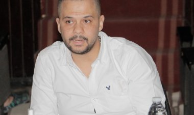 مازن الغرباوي يكشف عن أزمات  تواجه الموسم الثاني من مسرحية «هاملت بالمقلوب»