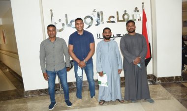 شباب يجهزون غرفة داخل مستشفى الأورام بالأقصر.. «صدقة على روح صديقهم»