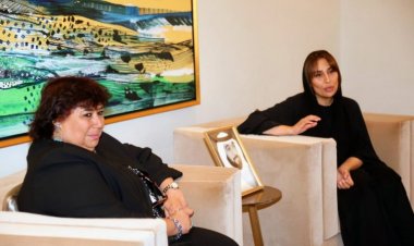 وزيرة الثقافة تقدم واجب العزاء في الشيخ خليفة بن زايد| صور