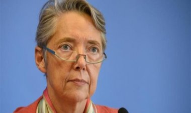 الرئيس الفرنسي يُكلف وزيرة العمل «إليزابيث بورن» بتشكيل الحكومة الجديدة