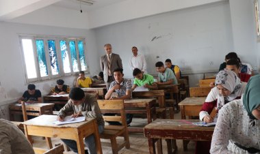 اليوم.. الهدوء يسود لجان الشهادة الإعدادية في امتحان مادة العلوم بالبحيرة