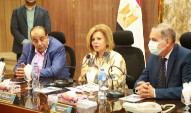 صور | مشيرة خطاب تبحث تعزيز حقوق الإنسان في كفر الشيخ