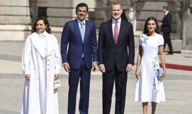 بفستان مرصع بالماس.. زوجة أمير قطر تخطف الأنظار فى أول ظهور لها 