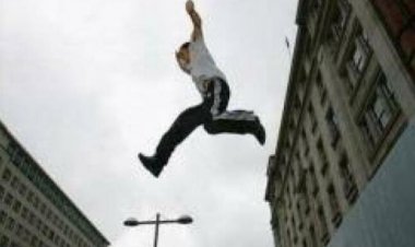 البحث عن شاب قفز من شقة عشيقته المتزوجة بـ 15 مايو 