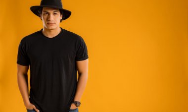 بالفيديو.. أحمد حسن يُطلق«ماشي بمُسكّنات»