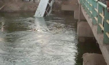 بالصور.. سقوط ميكروباص محملة  بـ14 راكبا فى ترعة الإبراهمية بالمنيا