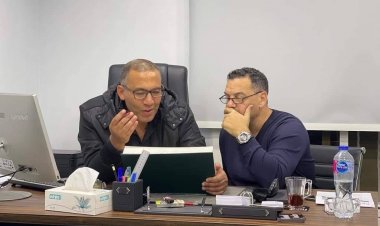 تأكيدا لانفراد «العاصمة».. خالد صلاح مؤلف أول مسلسل للمخرج طارق العريان